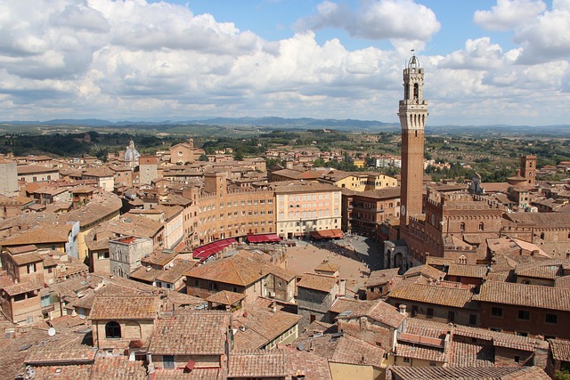 Une ville médiévale en Toscane