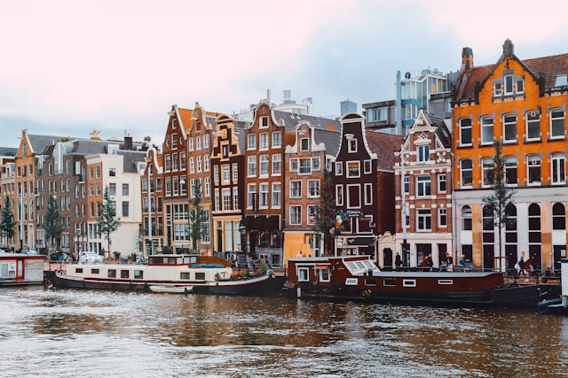 canal à amsterdam