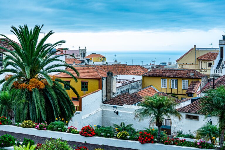 Un village typique de Tenerife en Espagne