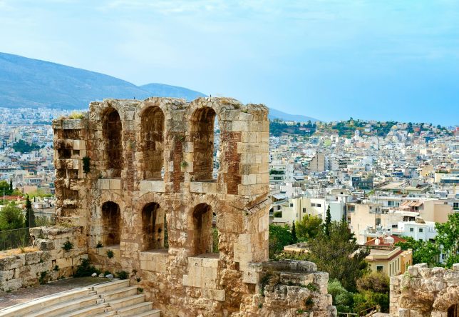 Vue sur Athènes depuis des vestiges de la ville